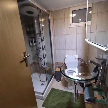 Apartment Cosy On Dragon Street Athen